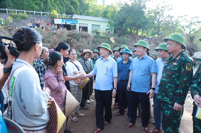 441200_5234908972380762_vna_potal__pho_thu_tuong_ho_duc_phoc_tham_hoi_dong_vien_cong_tac_khac_phuc_hau_qua_bao_so_3_tai_nghe_an_8188222