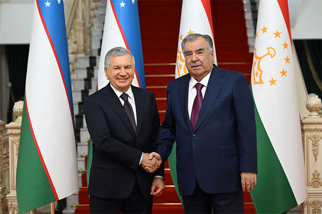mirziyoyev-rahmon-1025