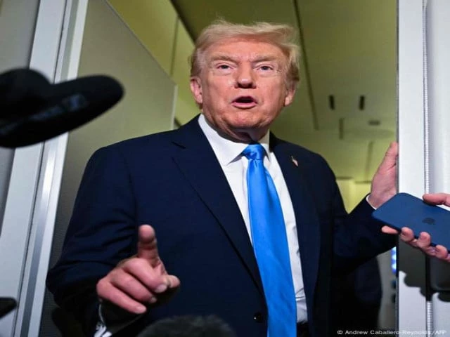 trump1761529901-0-640×480
